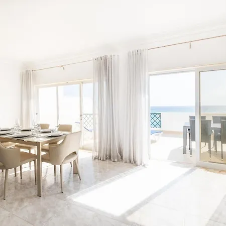 Frente Ao Mar - 3 Quartos - Wi-fi - Aq Armação de Pêra