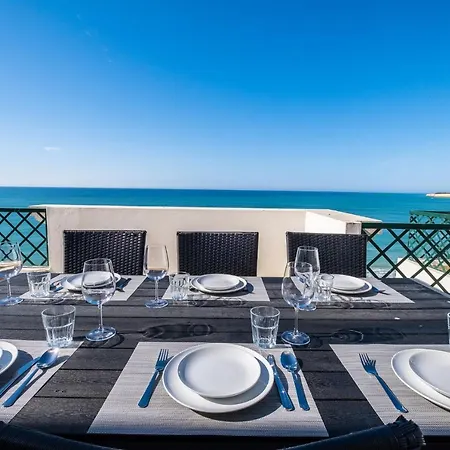 Frente Ao Mar - 3 Quartos - Wi-fi - Aq Lägenhet Armação de Pêra