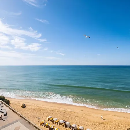 Frente Ao Mar - 3 Quartos - Wi-fi - Aq Apartmán Armação de Pêra
